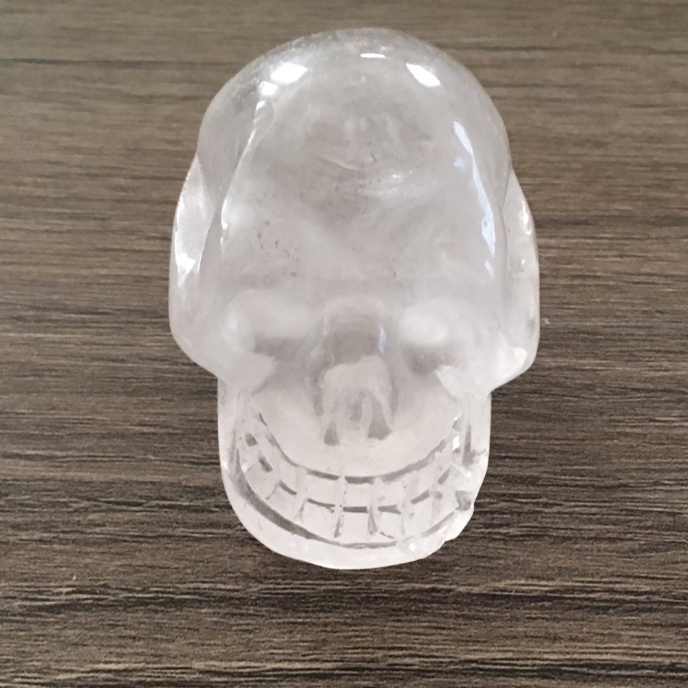 Quartz crystal skull